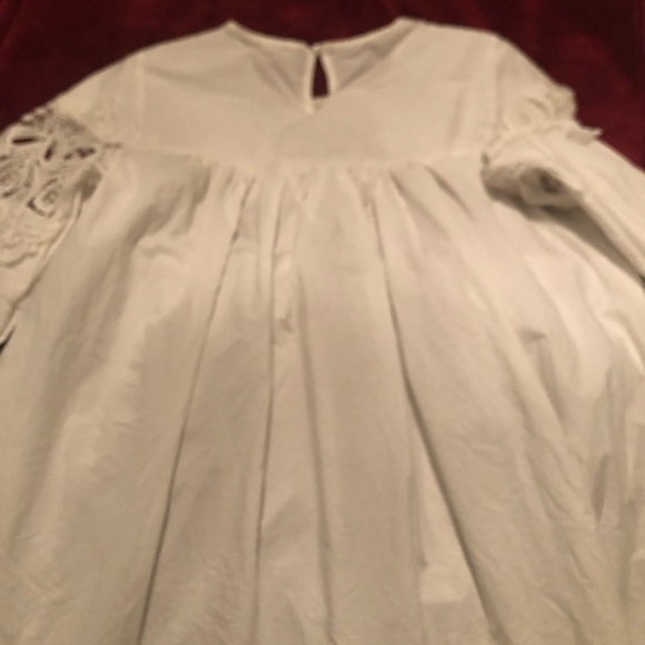 Spain B / White beautiful Dress sleeves handmade, Dress is in New condition - Picture 1 of 15